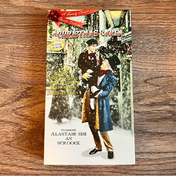 ✨10 for $15✨ A Christmas Carol (VHS, 1994, Colorized Version) - Picture 1 of 3
